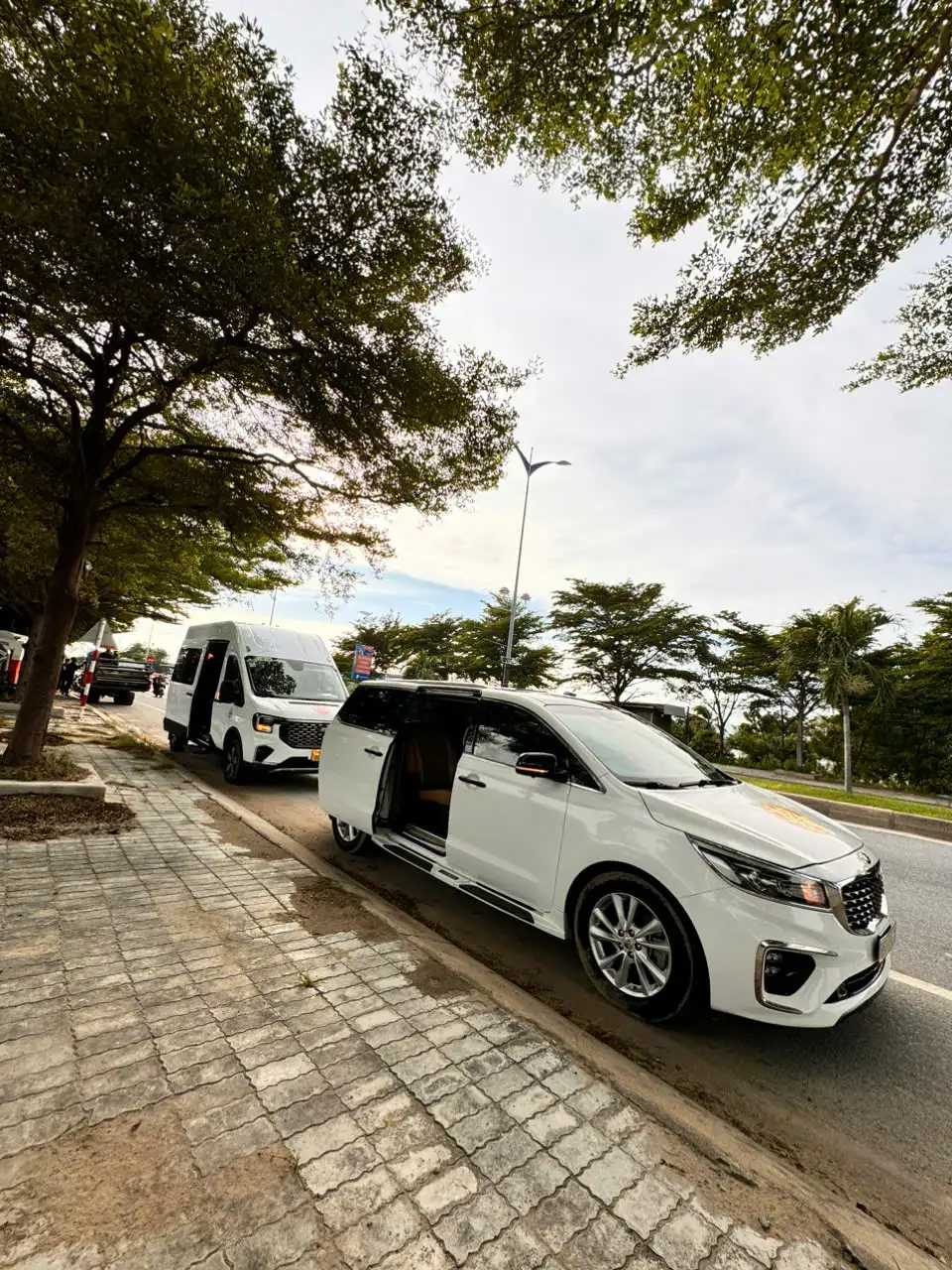 Dịch vụ xe riêng — Giá cước 10.000₫/km